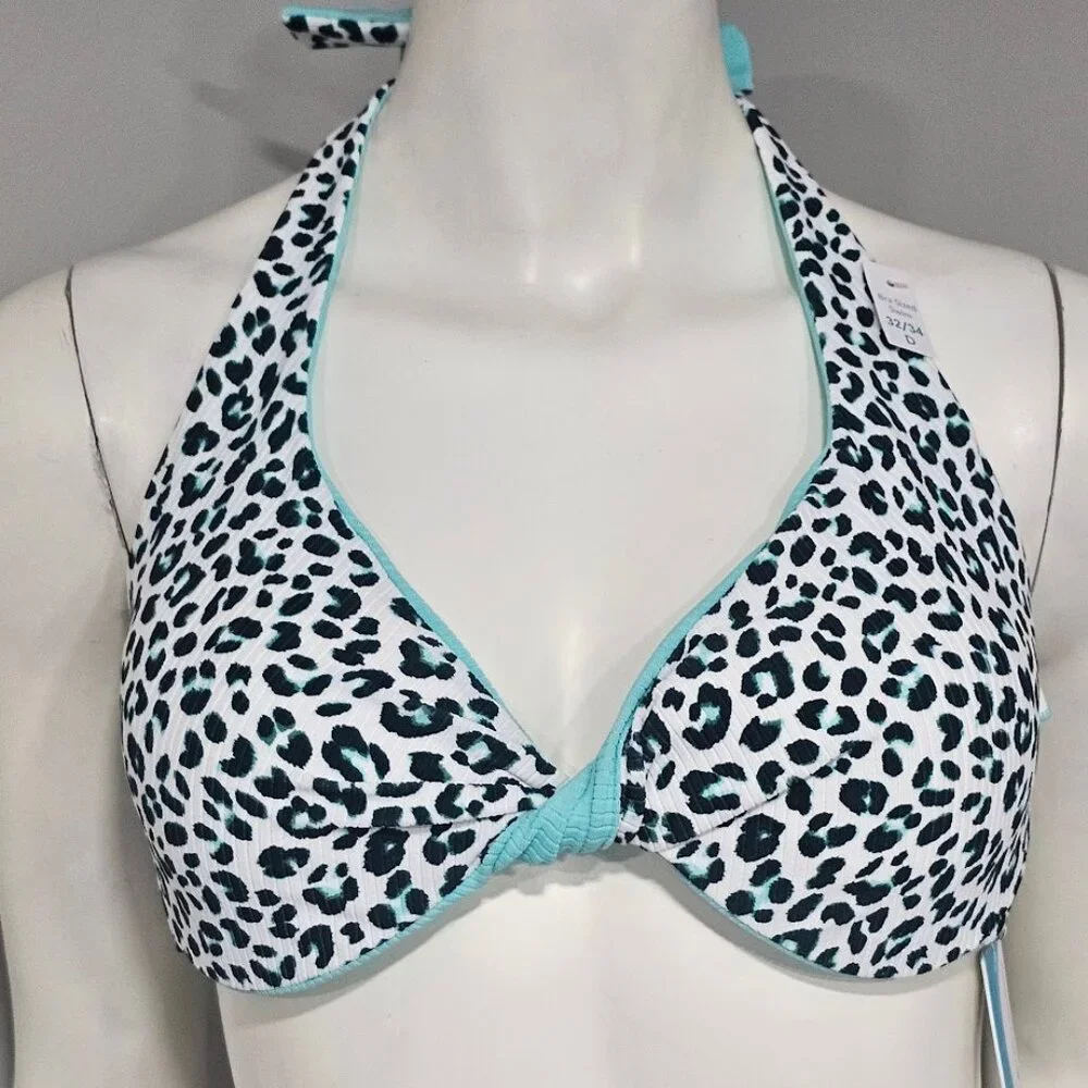 Coco Reef Verso Reversible Bra-Sized Twist-Front Bikini Top